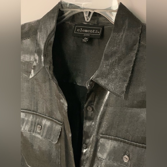 Shimmery metallic blouse, sleeves button at cuff, or fold up button mid sleeve. - Picture 11 of 13